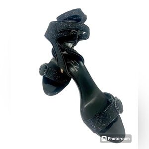 Marc Fisher Malika 4 open toe high heel black sandals size 8